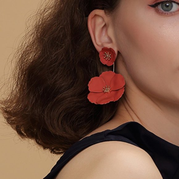 Large petal earrings with a niche design - Picture 1 of 6